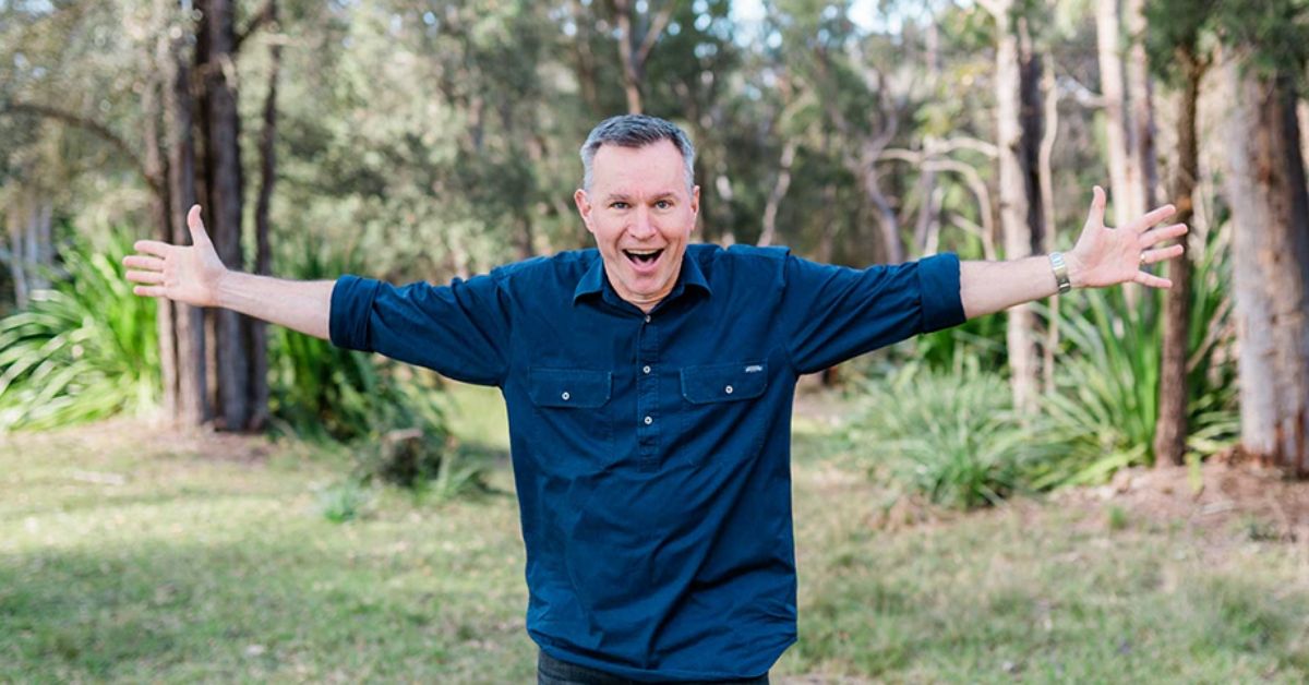 photo of children's entertainer, colin buchanan