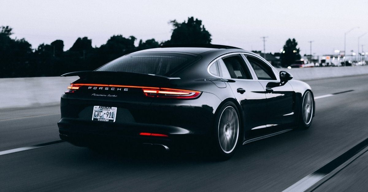 black porsche