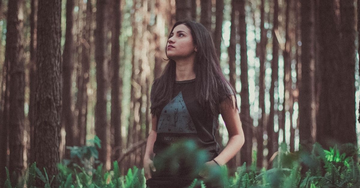 girl looking upwards